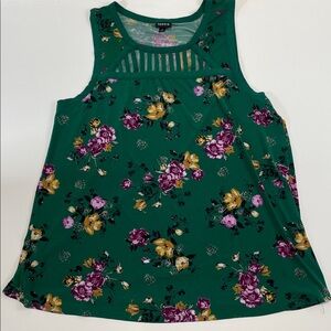 Torrid Sz 2 Floral Tank Top Green Sleeveless Cutout Neck Plus Women’s